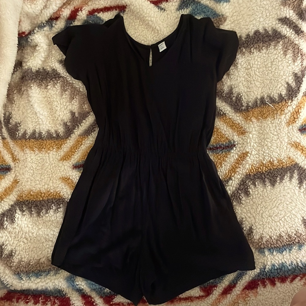 Black short sleeved romper. Brand: Old Navy, Size: small